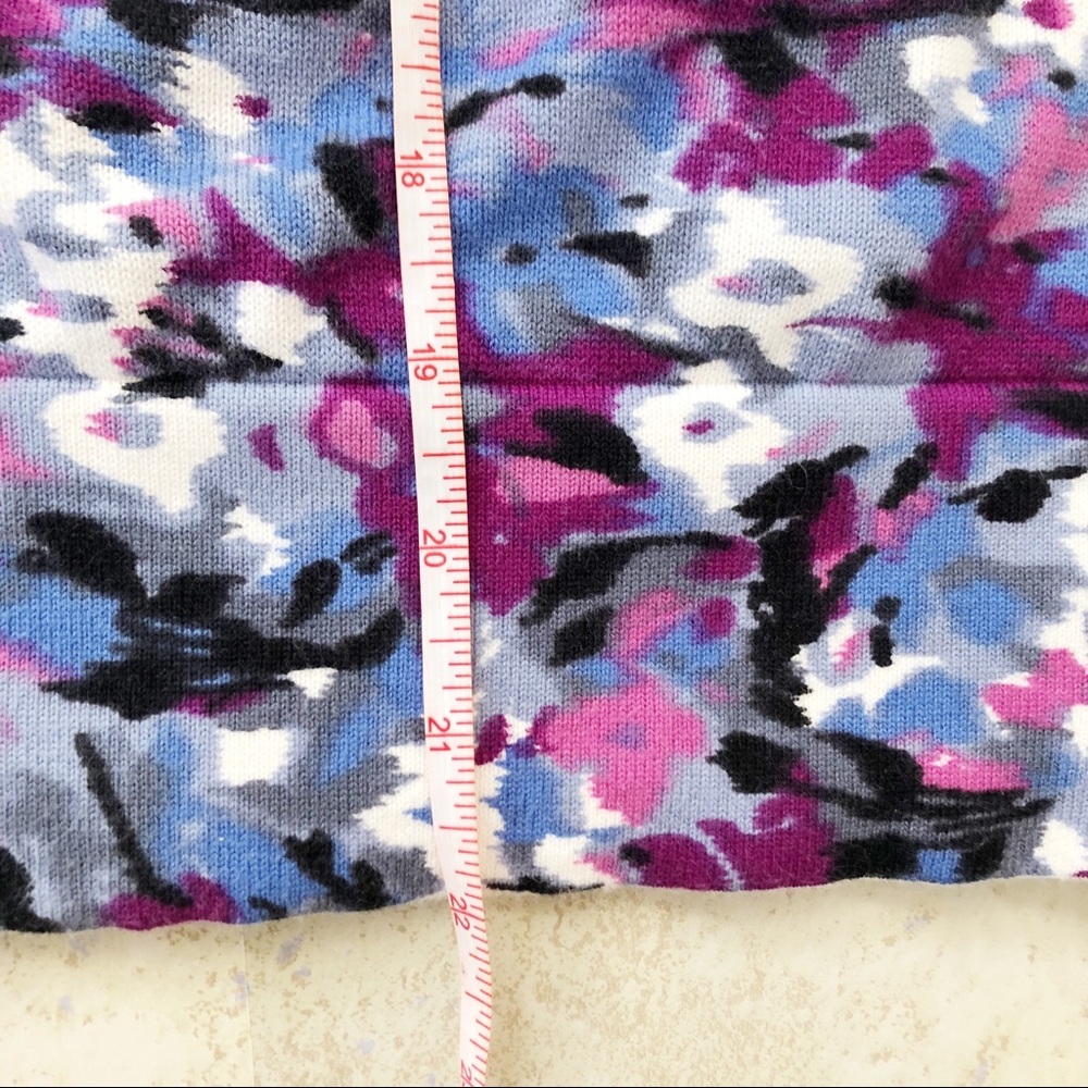 Ann Taylor Short Sleeve Sweater Floral Purple Sz M - Picture 5 of 7